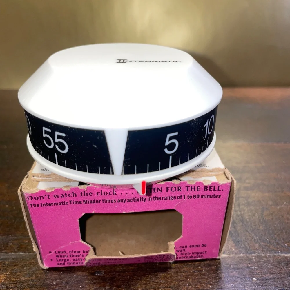 Vintage Intermatic Time Minder Time Keeper‎ Country Side White 1 Hour Setting